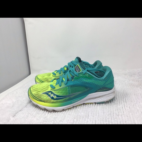 Saucony Shoes - Women’s SAUCONY S10298-1 Kinvara 7 Shoes size 7.0